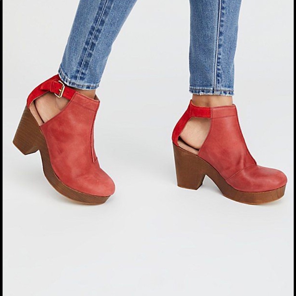 FREE PEOPLE AMBER ORCHARD CLOG RED SIZE 6